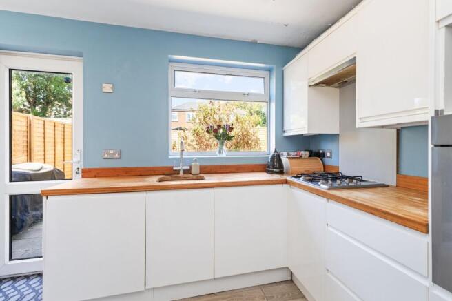 St. Michaels Court, Worthing, BN11 photo 3