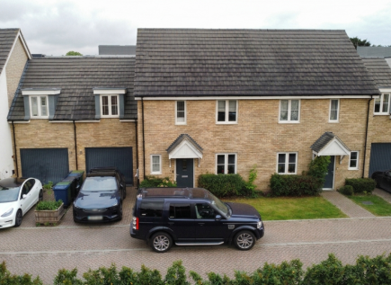 Challis Close, CB22