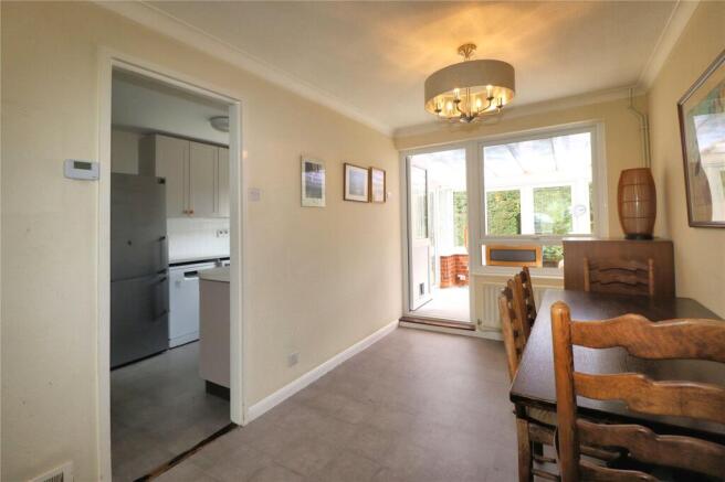 Rosewarne Close, Woking, GU21 photo 4