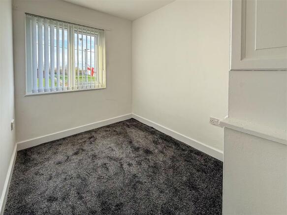 4 bed Terraced for sale Image 5