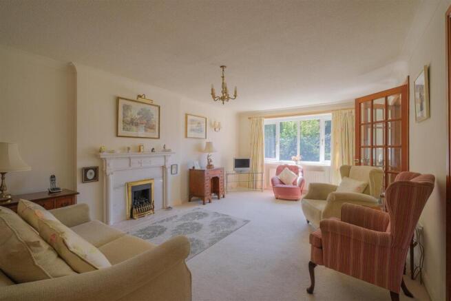 2 bed Apartment for sale Image 4
