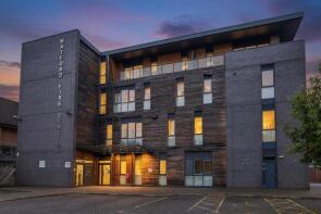 13, 223 229 Phoenix Apartments, Lower High Street, Watford WD17 2AG