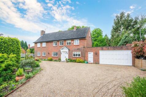 Wonford Close, Walton On The Hill,