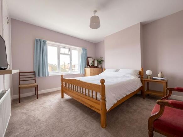 2 bed Flat for sale Image 12