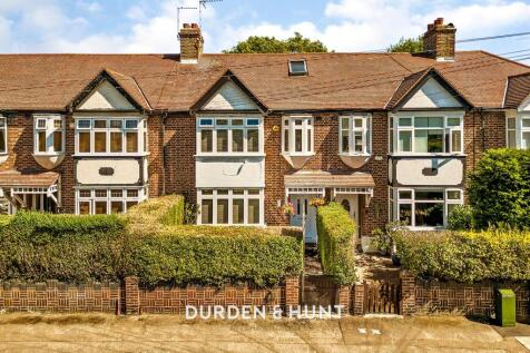 Chigwell Road, Woodford Green, IG8