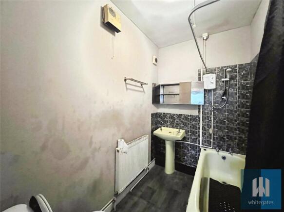 3 bed Terraced for sale Image 7