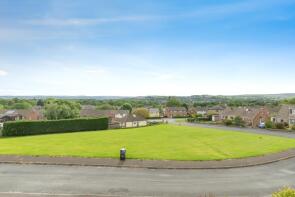 7, Banksfield Close, Yeadon, Leeds LS19 7LW