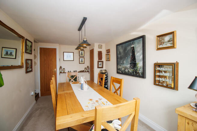 3 bed Detached for sale Image 12