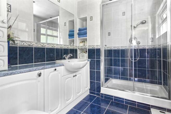 downstairs shower.jpg