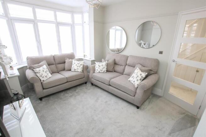 3 bed Semi-Detached for sale Image 8