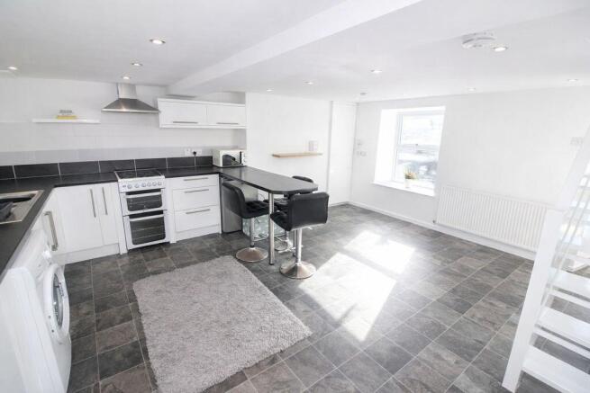 Lower ground floor kitchen/diner /liv...