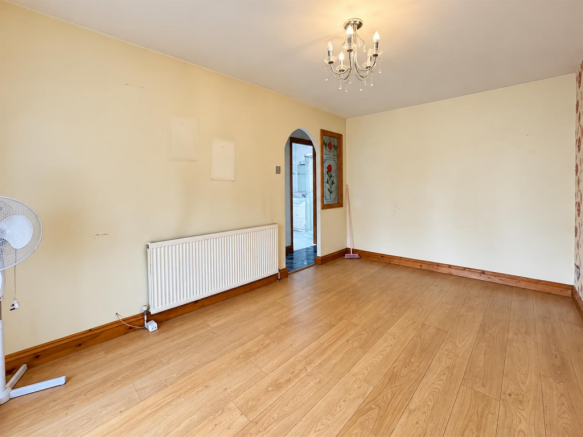 2 bed Detached Bungalow for sale Image 7
