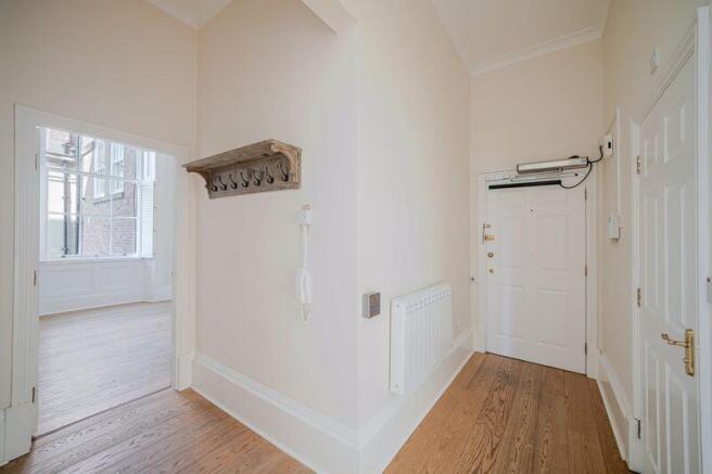 2 bed Apartment for sale Image 7