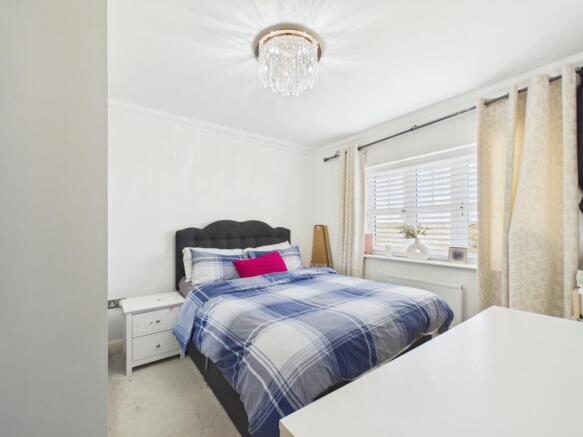 4 bed Detached for sale Image 12
