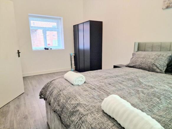1 bed Flat to rent Image 7