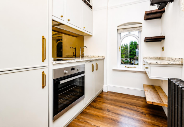 Modern Fitted Kitchen