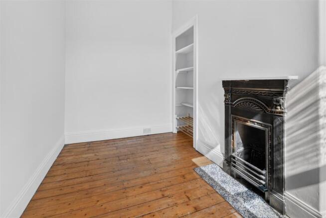 2 bed Terraced for sale Image 12
