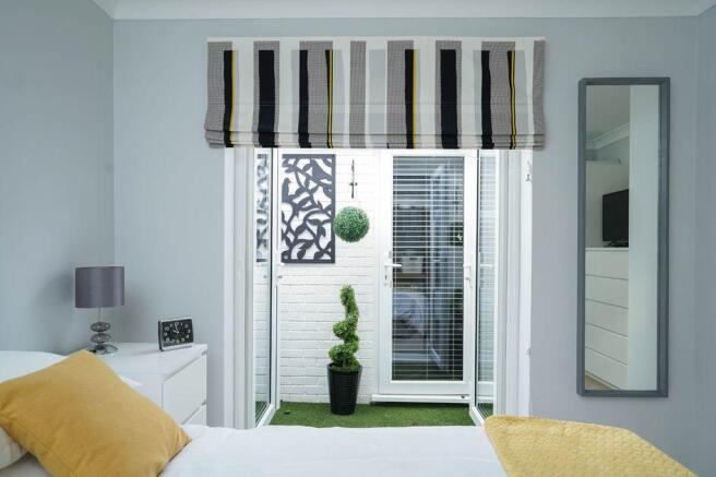 Bedroom 2 (Double)