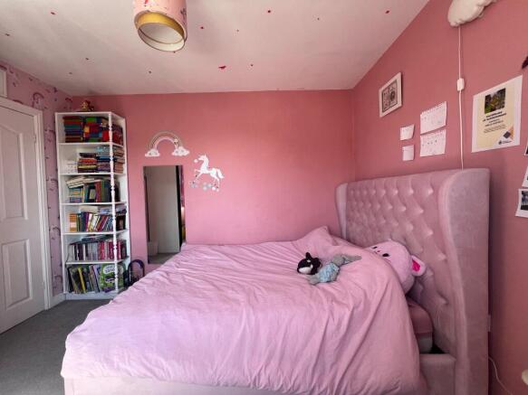 BEDROOM2 (2).jpg
