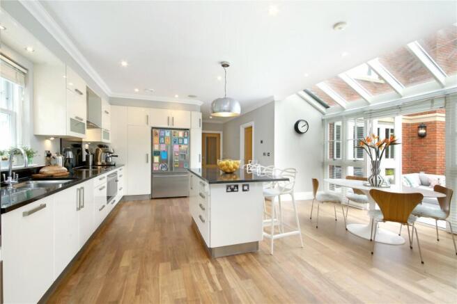 Kitchen/Breakfast