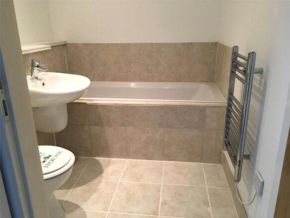 2 bed Apartment for sale Image 8