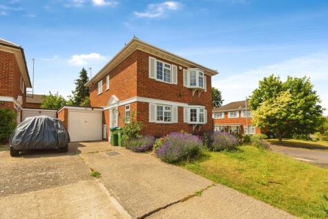 The Spiert, Stone, Aylesbury