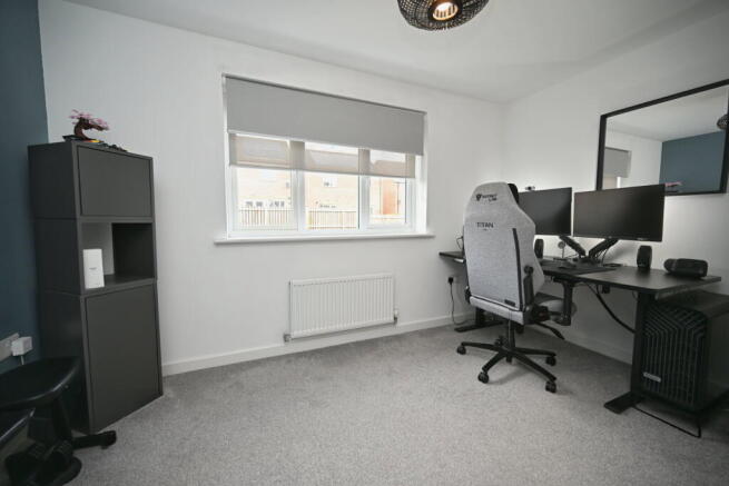 3 bed Town House for sale Image 11