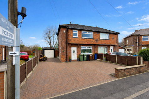 Newquay Avenue, Reddish, Stockport, SK5 7BQ