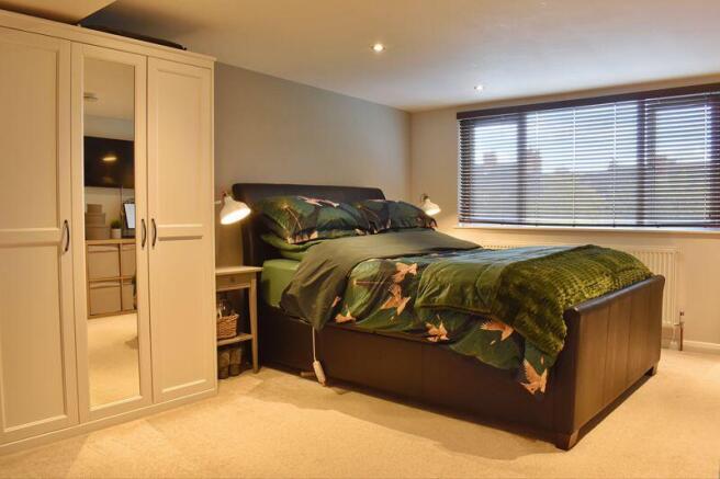bed 1