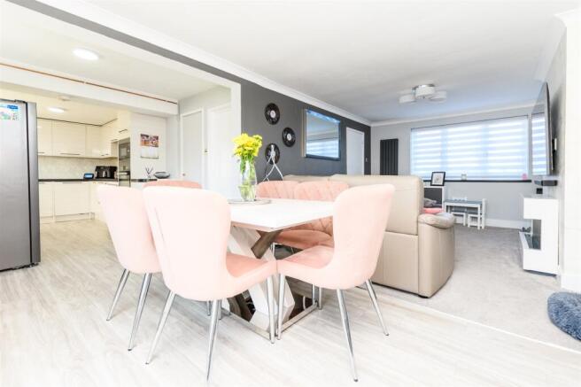 Lounge/Diner