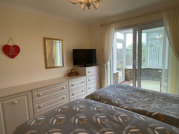 Bedroom,.jpg
