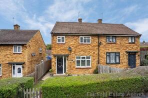 7, Dumfries Close, South Oxhey WD19 7NN