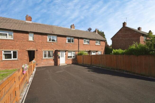3 bed Terraced for sale in new mill