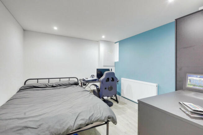 Photo 15