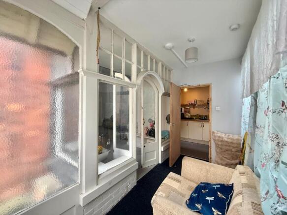 1 bed Flat for sale Image 10