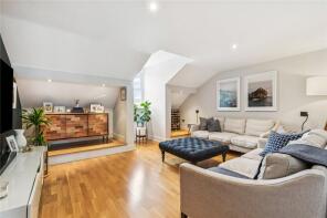 8, 191 Lloyd George Mansions, Trinity Road, Wandsworth, London SW17 7HA