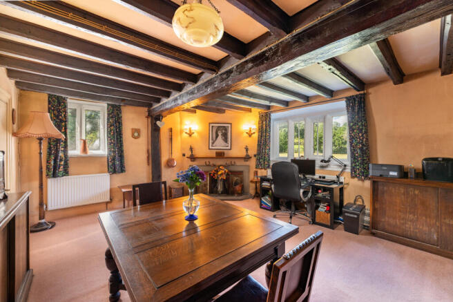 9 bed Detached for sale Image 7