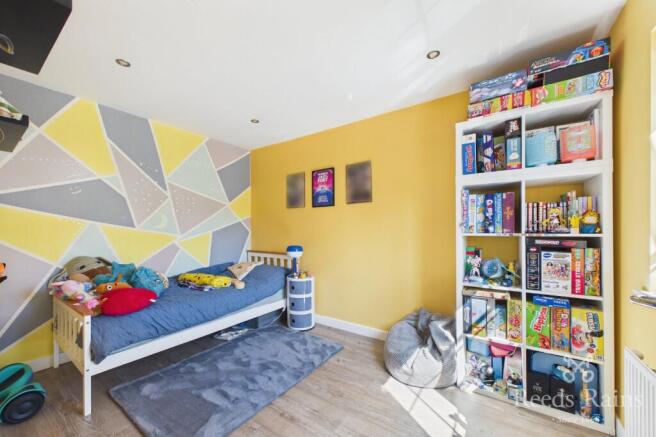 3 bed Terraced for sale Image 10