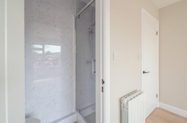2 bed Bungalow for sale Image 8