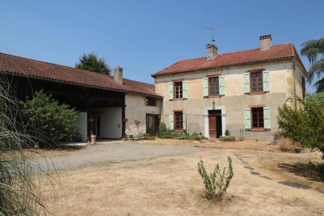 Photo 1