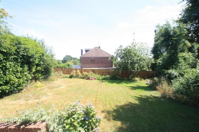 rear garden a.JPG