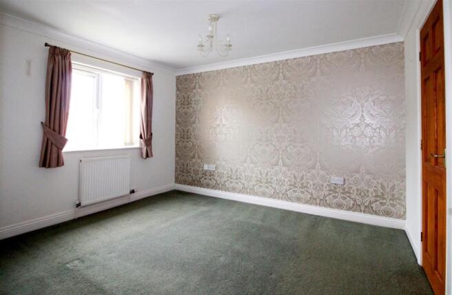 Millview Crescent_00