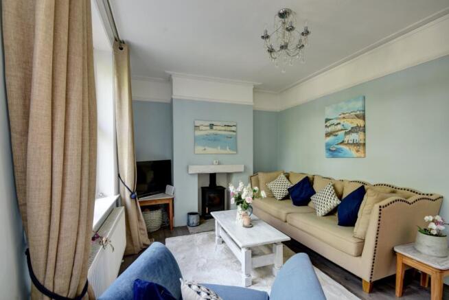 3 bed Terraced to rent Image 6