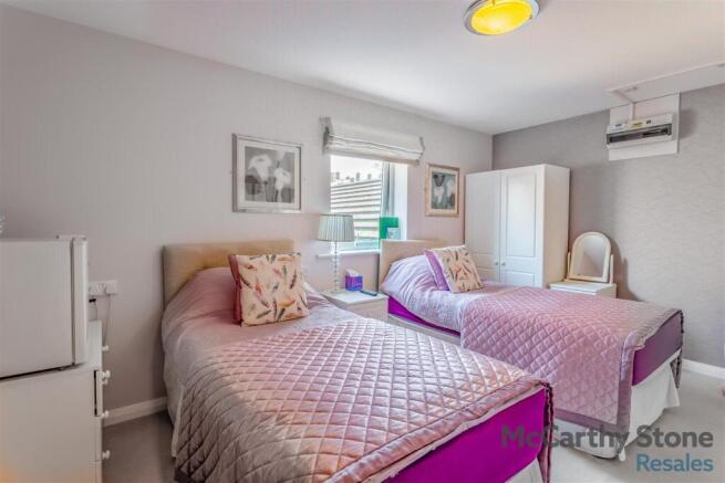 1 bed Apartment for sale Image 12