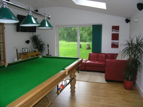 Games Room b