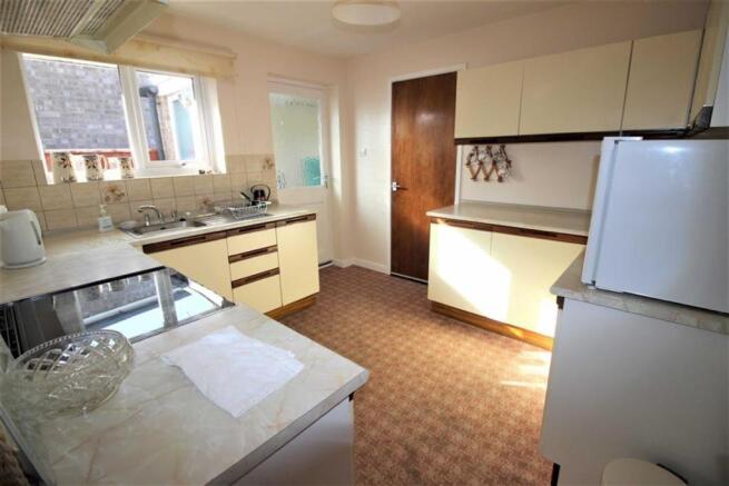 Kitchen: