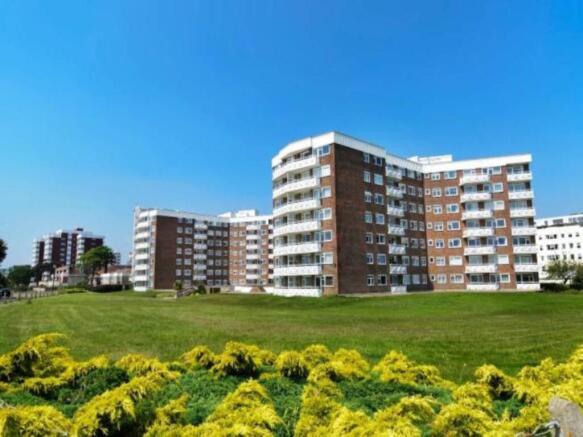 Elizabeth Court Fron