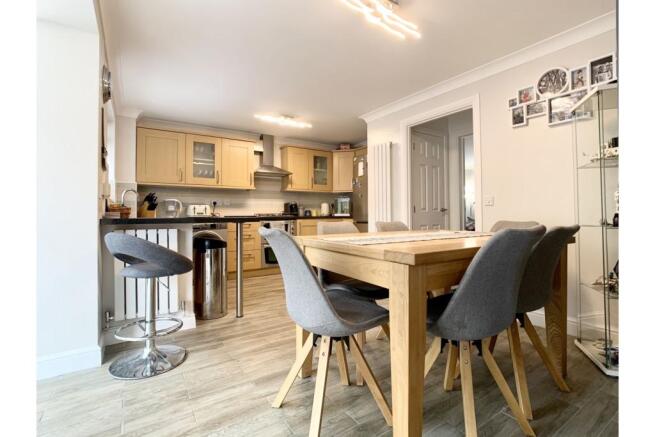 Kitchen/Dining Room