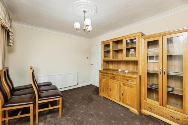 2 bed Detached Bungalow for sale Image 8