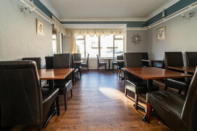 16 bed Detached for sale Image 7